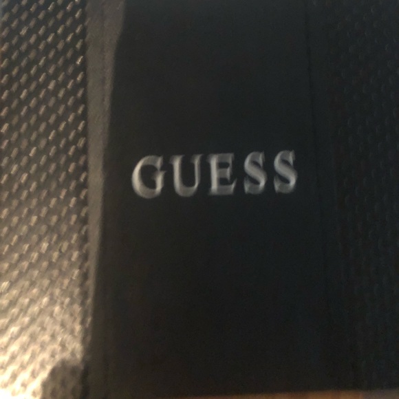 Guess watch - Picture 3 of 3
